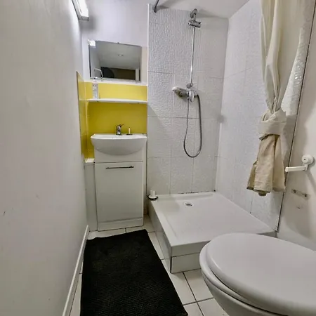 Moderne - Centre & Equipe - Proche De Grenoble